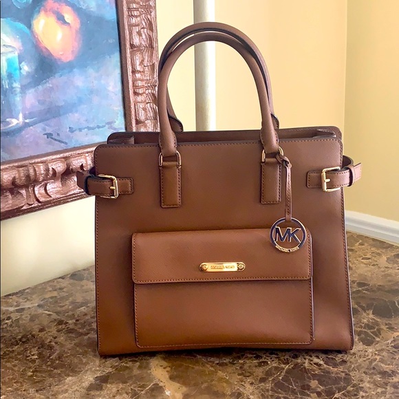 Michael Kors purse - Picture 1 of 7